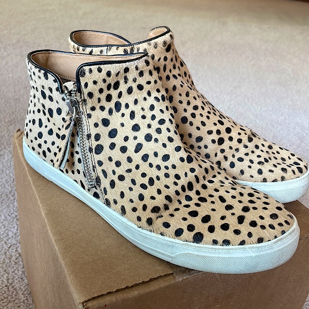 CROWN VINTAGE High Top Leopard Sneakers